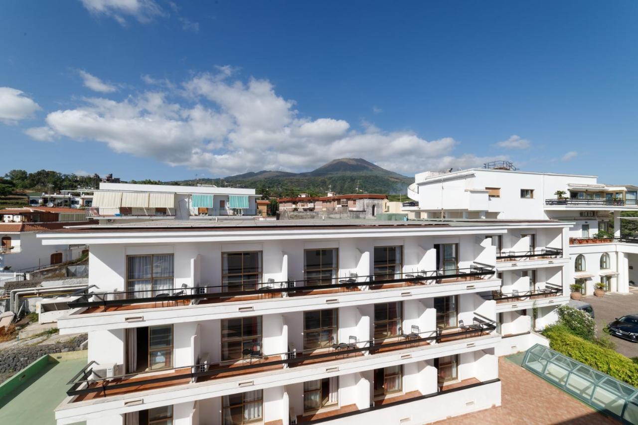 Hotel Sakura Torre del Greco Dış mekan fotoğraf