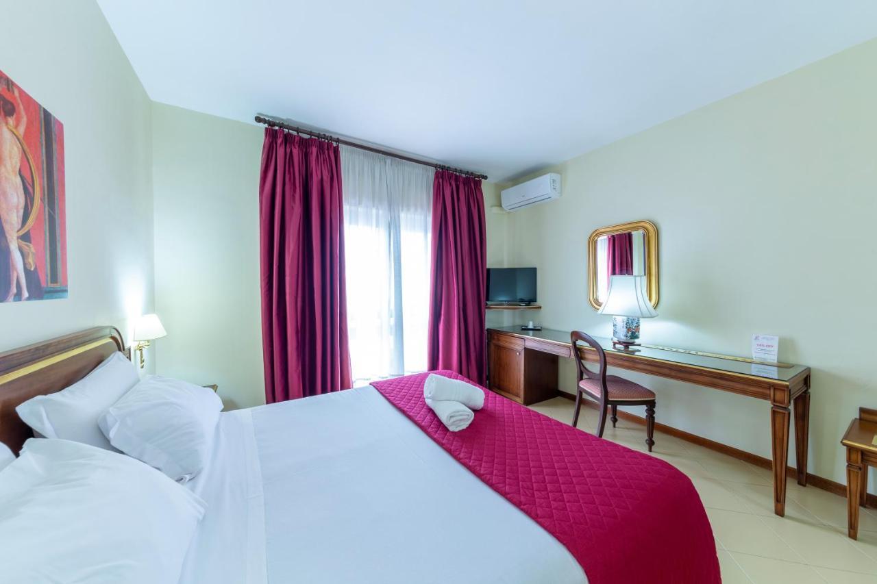 Hotel Sakura Torre del Greco Dış mekan fotoğraf