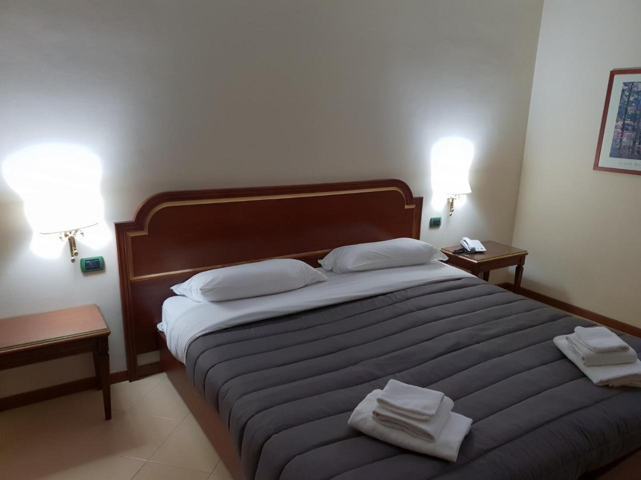 Hotel Sakura Torre del Greco Dış mekan fotoğraf